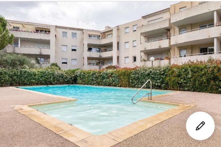 Superbe Appartement T3 Avec Piscine Монпелие Екстериор снимка