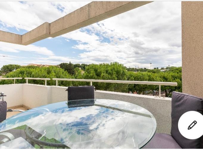 Superbe Appartement T3 Avec Piscine Монпелие Екстериор снимка
