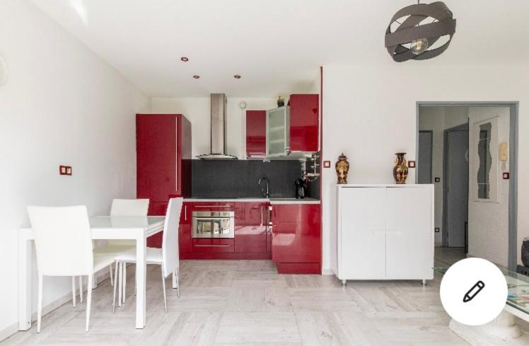 Superbe Appartement T3 Avec Piscine Монпелие Екстериор снимка